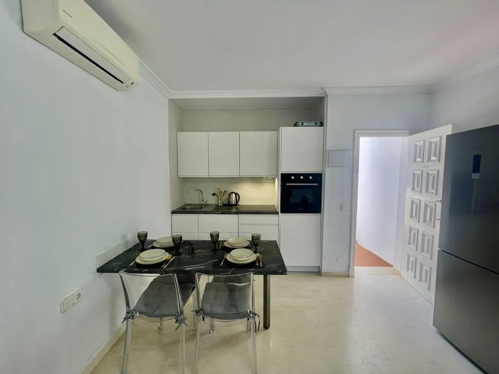 Cuisine - Beachside Villa with Woodland Access in Sotogrande