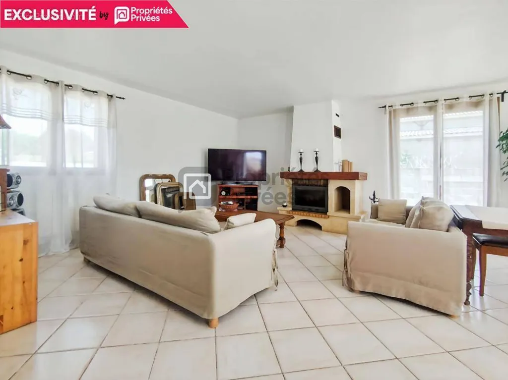 Elutuba - Single-Storey House with Large Garden in Roques