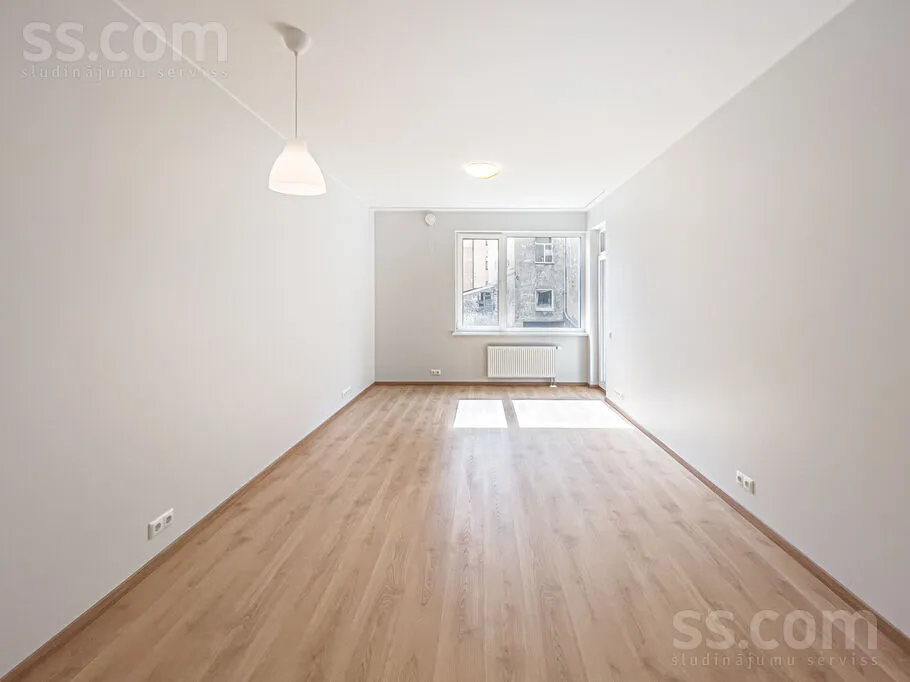 Elutuba - 2-Bedroom Apartment with Balcony in Riga Centre