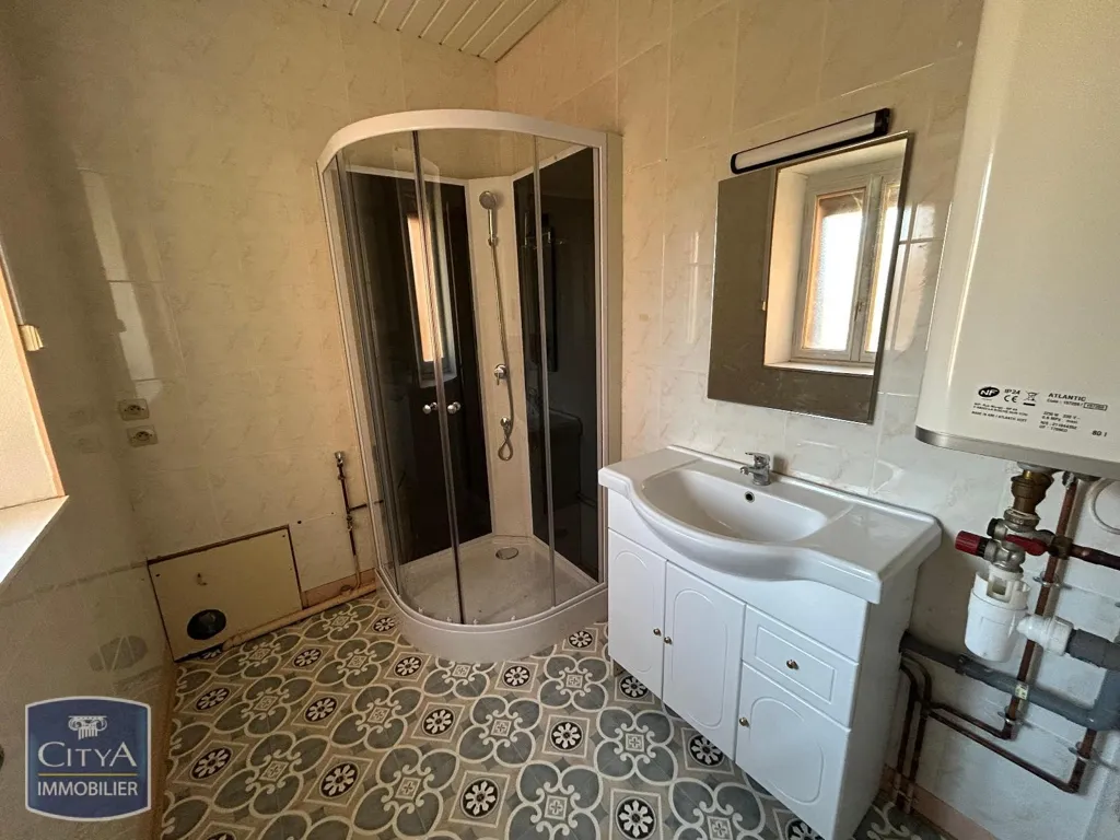 Vannitoad - First-Floor Flat in Charming Le Blanc
