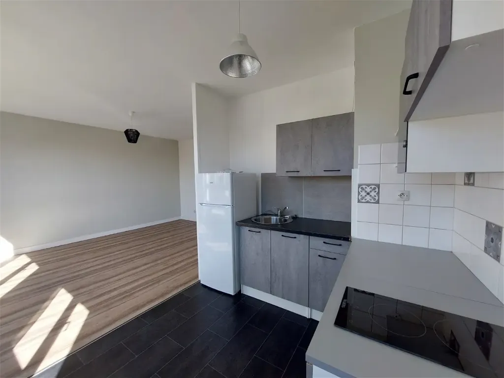 Köök - Studio with Parking in Rouen Rive Droite