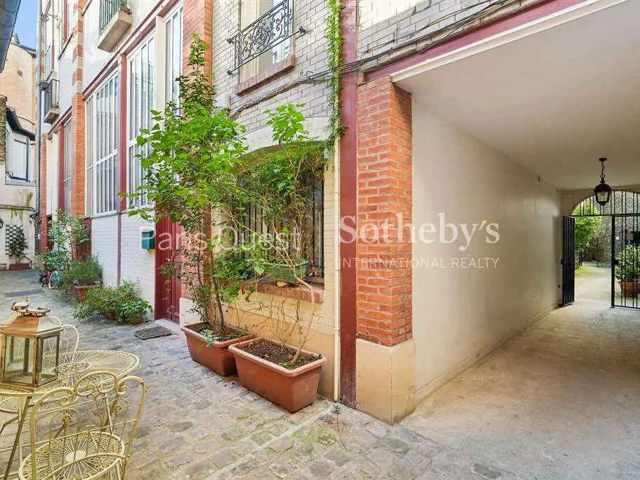 courtyard