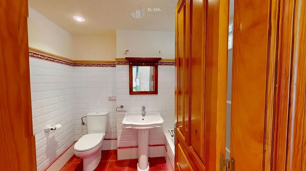 Salles de bain - Apartment with Garden View in Gijón