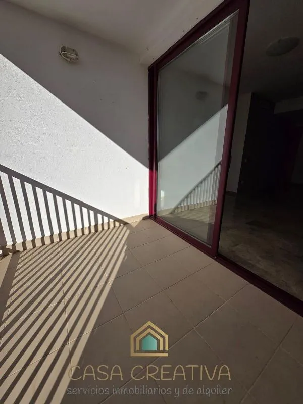 Terrace - Apartment with Balcony in Náquera