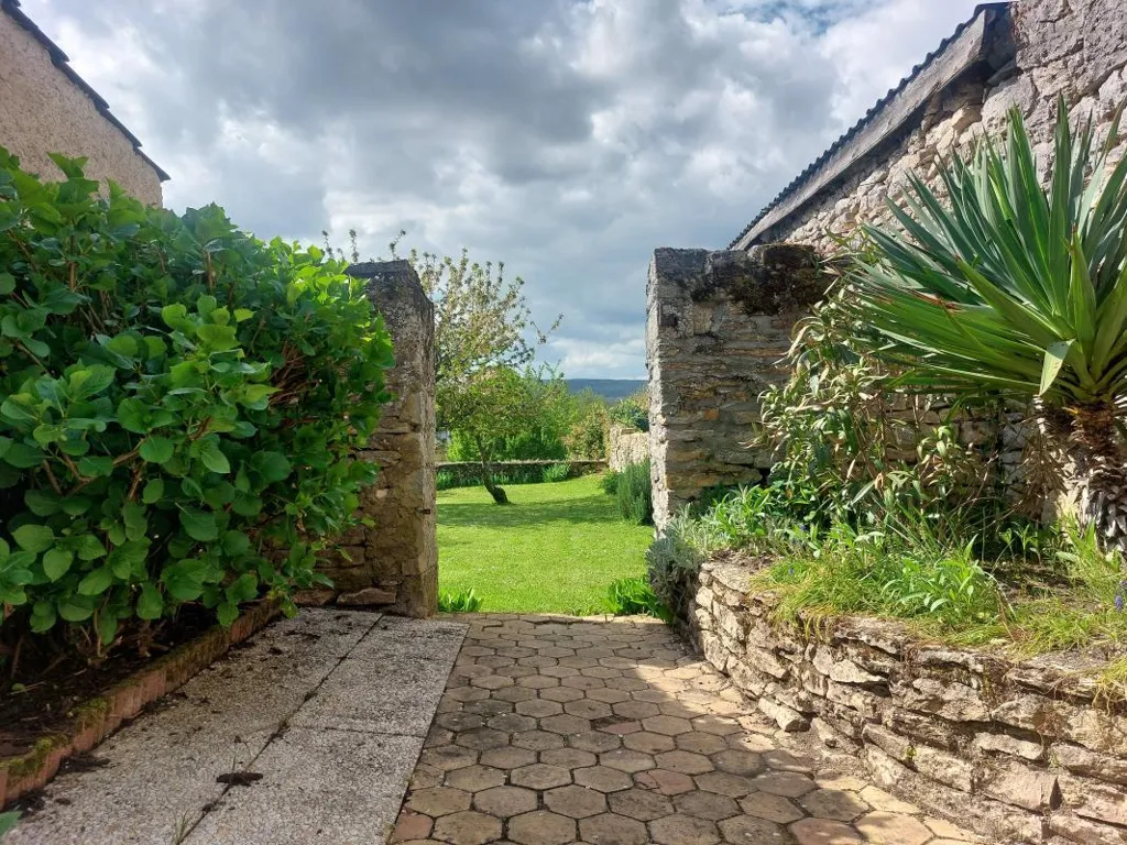 Giardino - Spacious House with Garden in Chagny