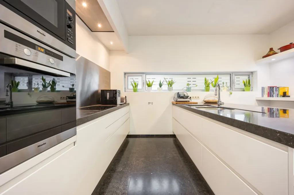 Cucina - Architectural House with Terrace in Turnhout