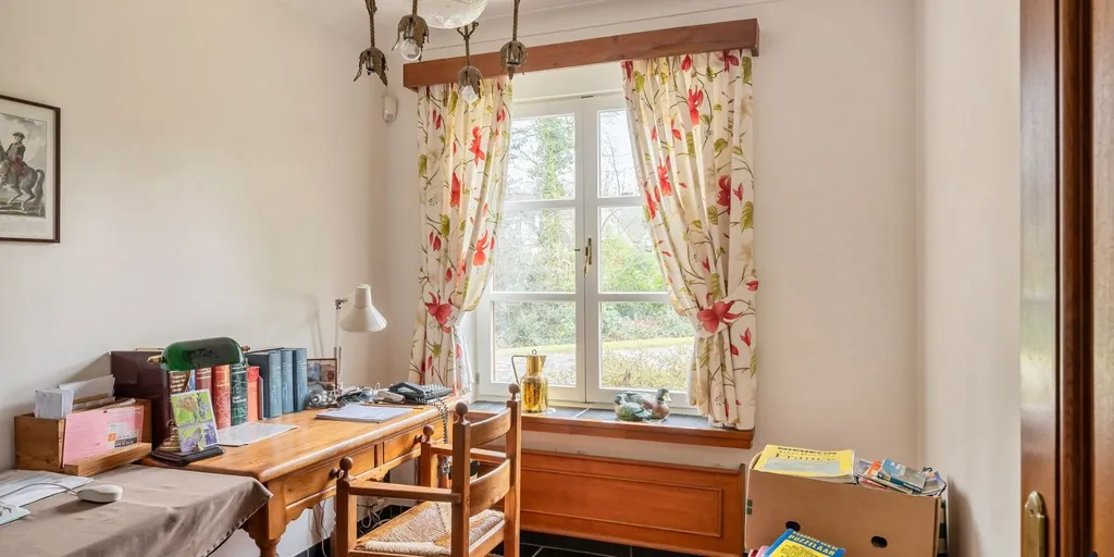 Office - Country Villa with Terrace and Garden