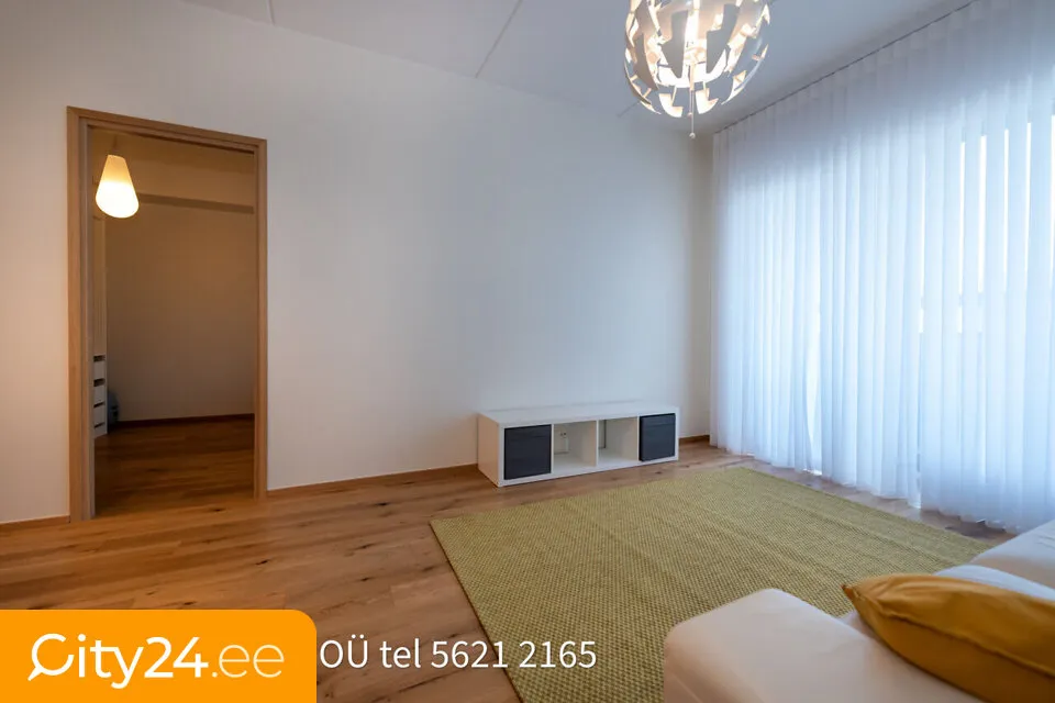 Elutuba - Spacious Apartment with Large Balcony near Kadaka Park