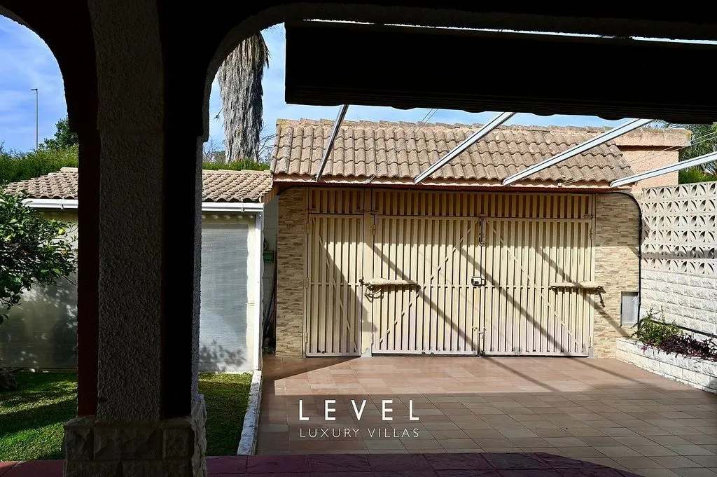 Terrasse - Chalet with Pool in San Antonio de Benagéber