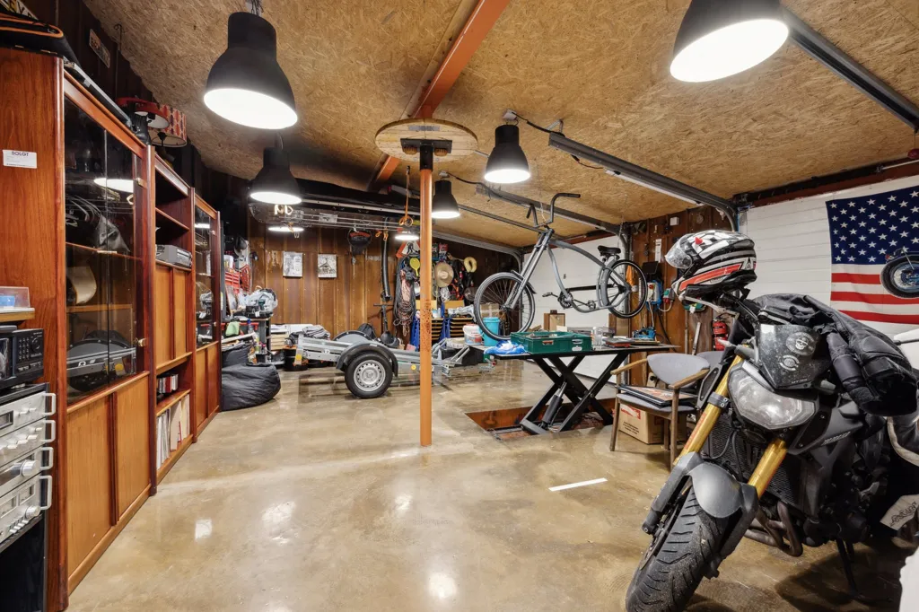 garage