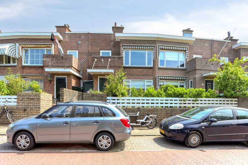 Välivaade - Tussenwoning with Garden in Den Haag