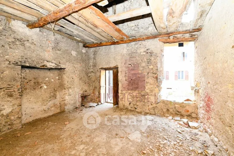 Rooms - Rustic Farmhouse with Lake View in Tignale