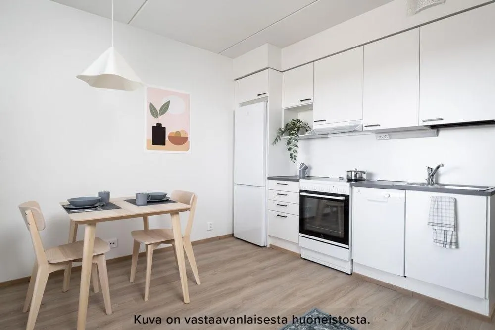Sala da pranzo - Bright Duplex with Balcony in Espoo