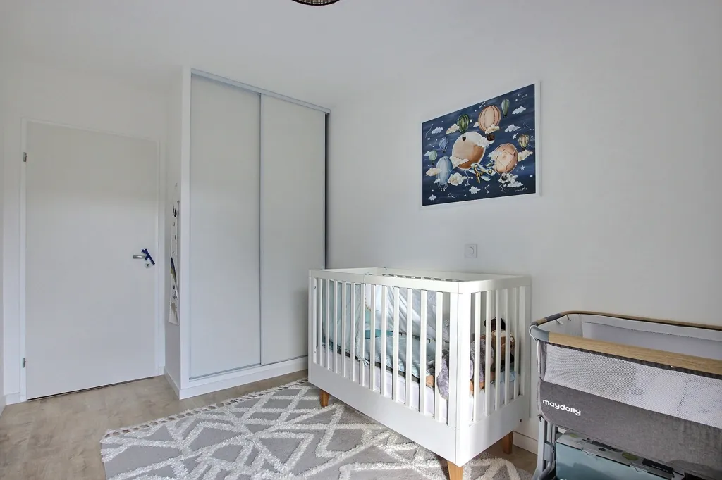 Chambres - Appartement Récent avec Vue Parc à Bois-Colombes