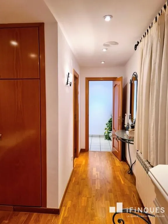 Vannitoad - Luxury Villa with Private Pool in Castellar del Vallès