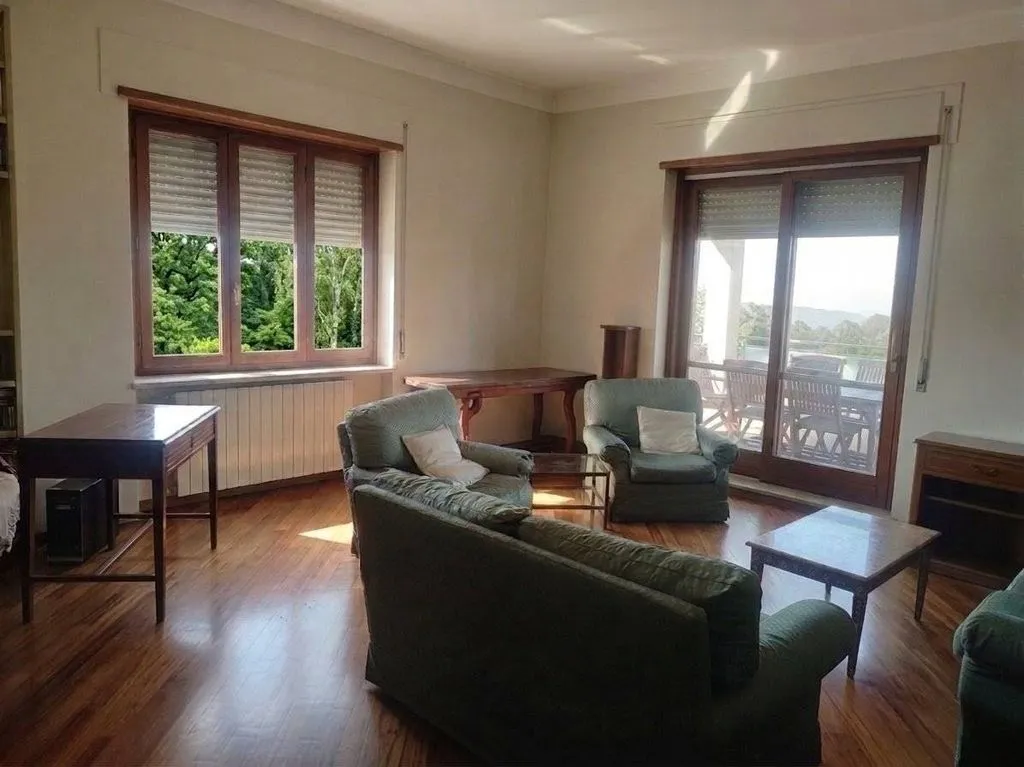 Séjour - Luxury Villa with Terrace View in Moncalieri