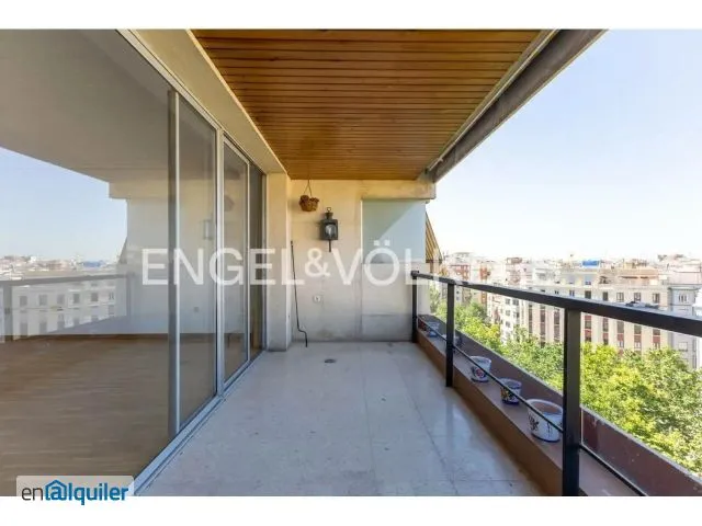 Rõdu - Apartment with Terrace in Extramurs, Valencia
