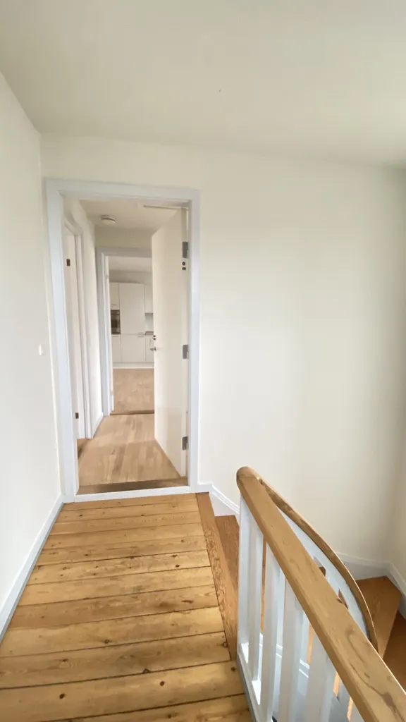 Toad - Modernised 3-Bed Flat with Balcony in Herning