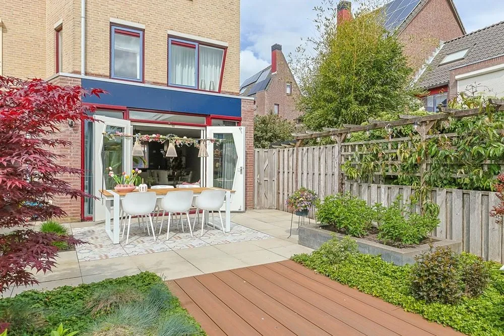 6-room house in Alphen Aan Den Rijn