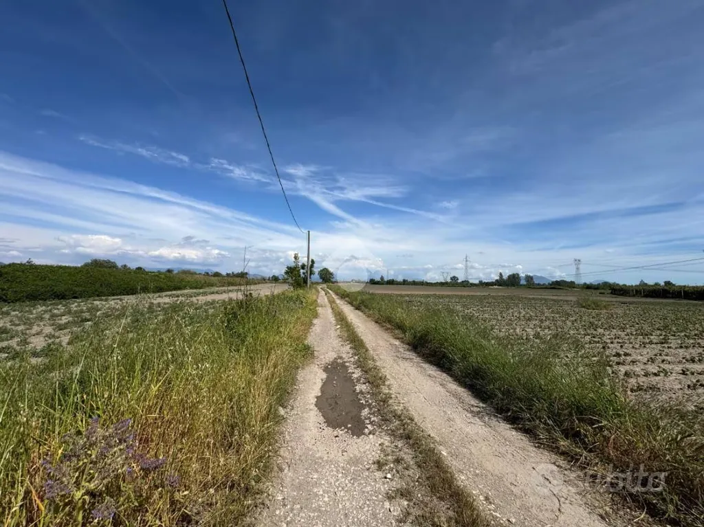 Jardin - Agricultural Land on Casaluce Highway