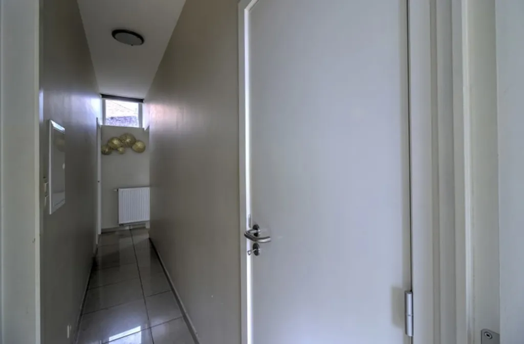 Esik - Two-Bedroom Apartment with Garden Access in Saint-Nicolas