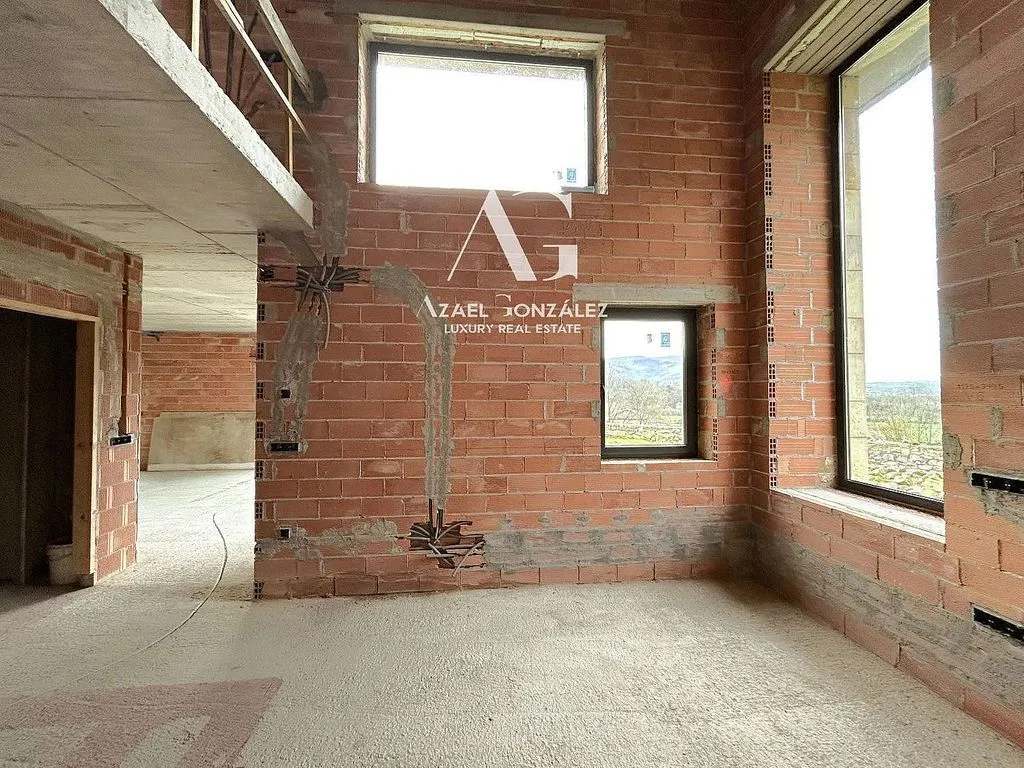Toad - House with Valley Views in Villacarriedo