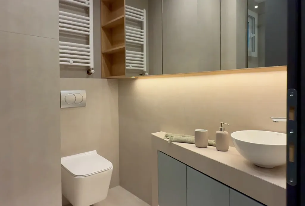 Salles de bain - Flat with Front Layout in Thessaloniki