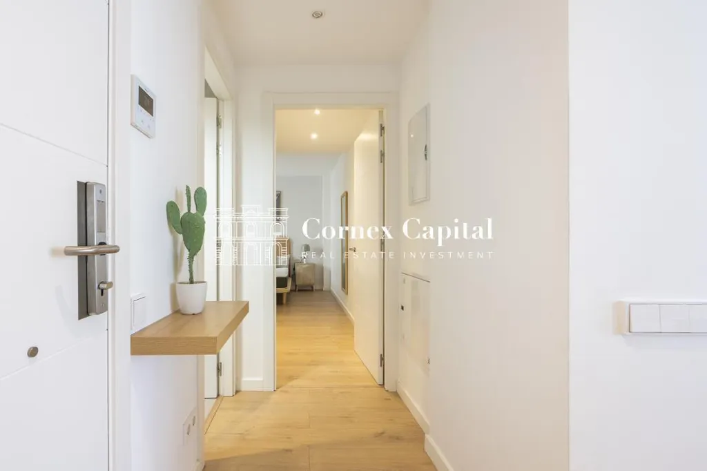 Esik - Apartment with Pool in Poblenou, Barcelona