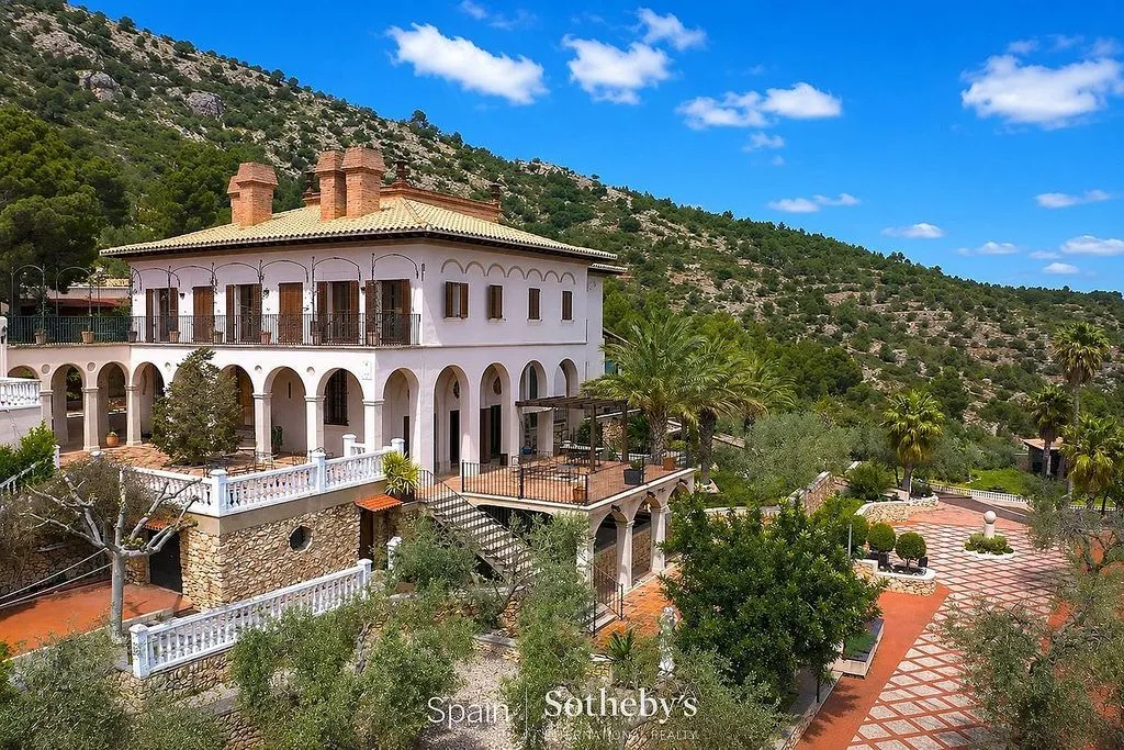 Exterior - Rural House with Pool in Deltebre