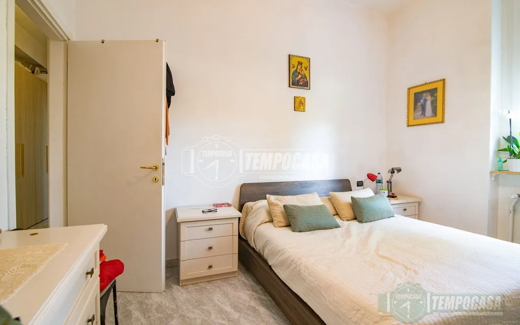 Chambres - Rustic-Style Flat with Central Heating in Sesto San Giovanni