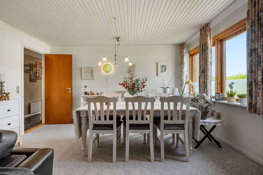 Salle à manger - Fenced Villa with Garden in Hårlev