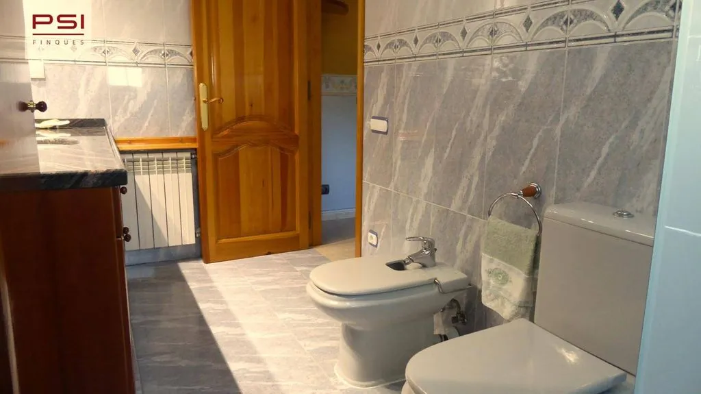 Salles de bain - Luxury House with Garden in Cardedeu