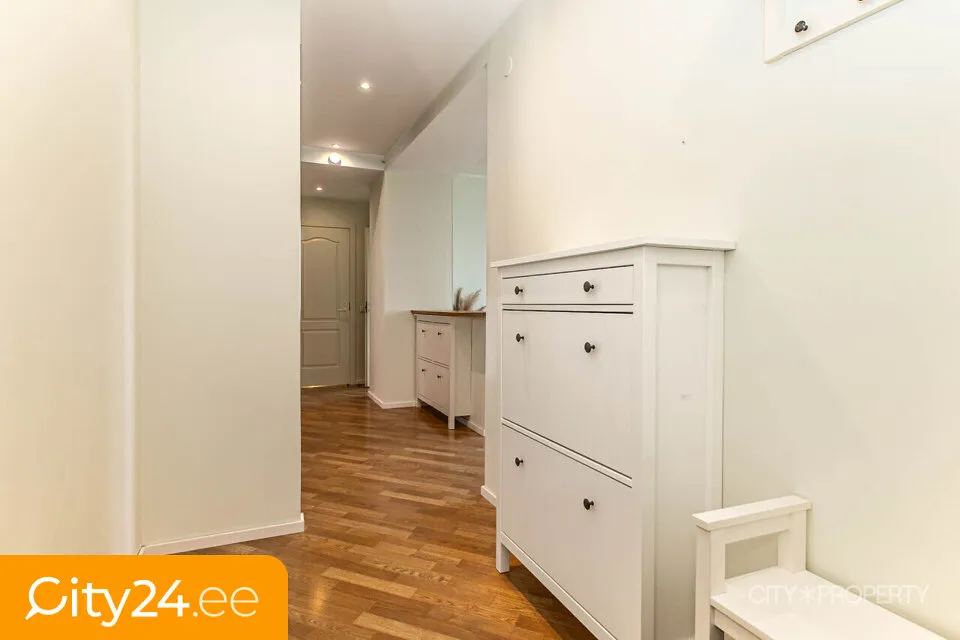 Esik - Character Apartment with Balcony in Tallinn City Centre