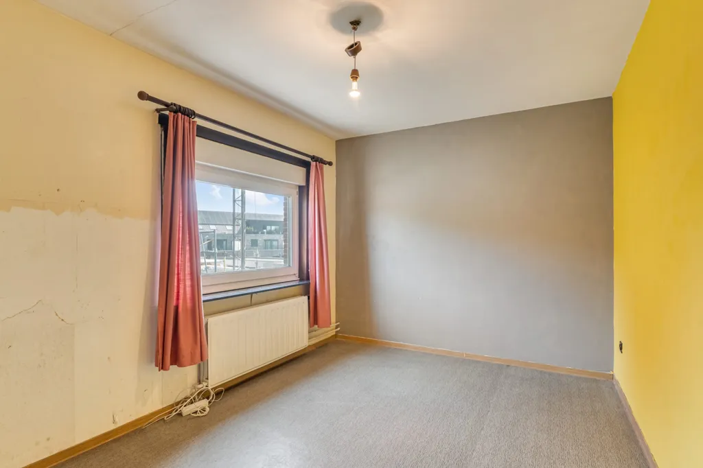 other_room