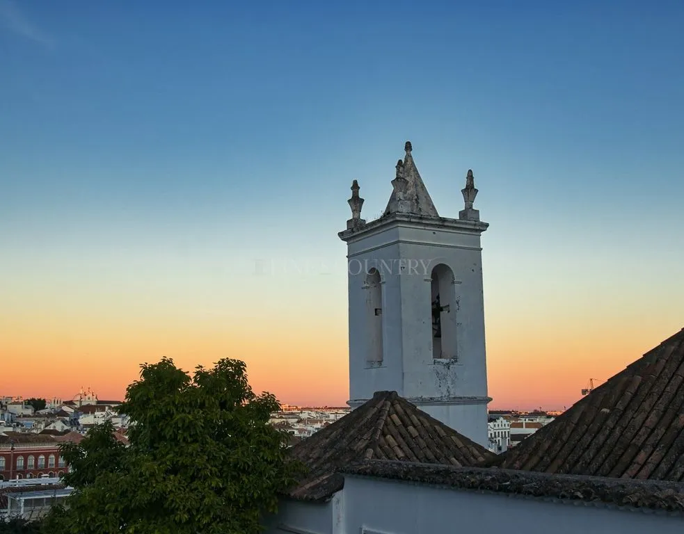 Contemporary Villa with River Views in Tavira