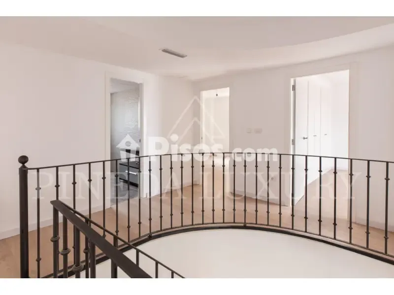 Pièces - Luxury Chalet with Sea Views in Los Monasterios