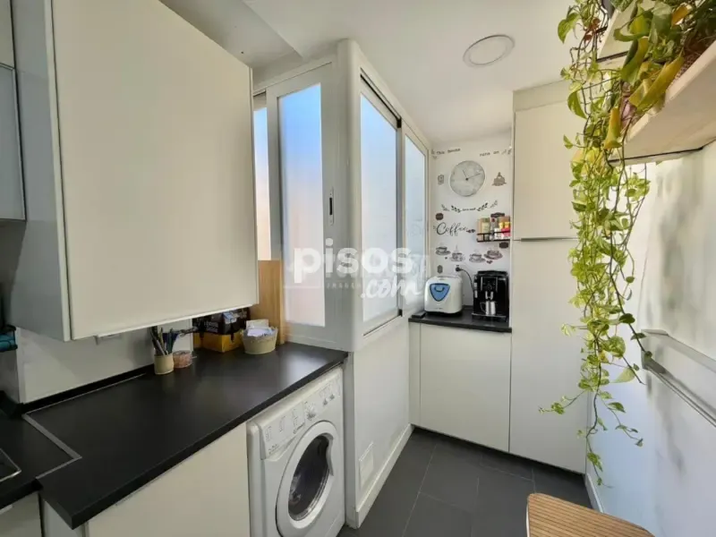 Cuisine - Renovated Flat with Air Conditioning in Coslada