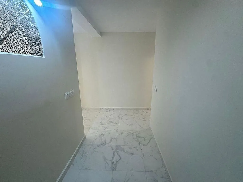 Esik - Reformed Flat with Terrace in Torrevieja Centre
