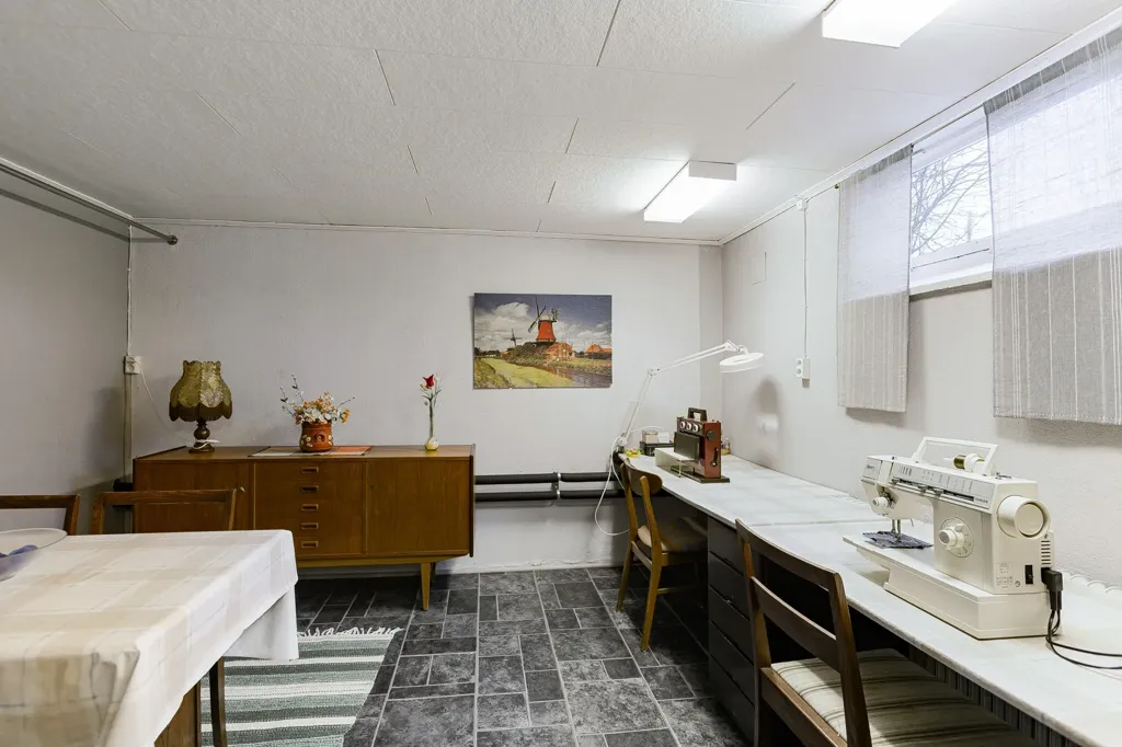 Kabinet - Well-Maintained Villa with Mountain View in Jönköping