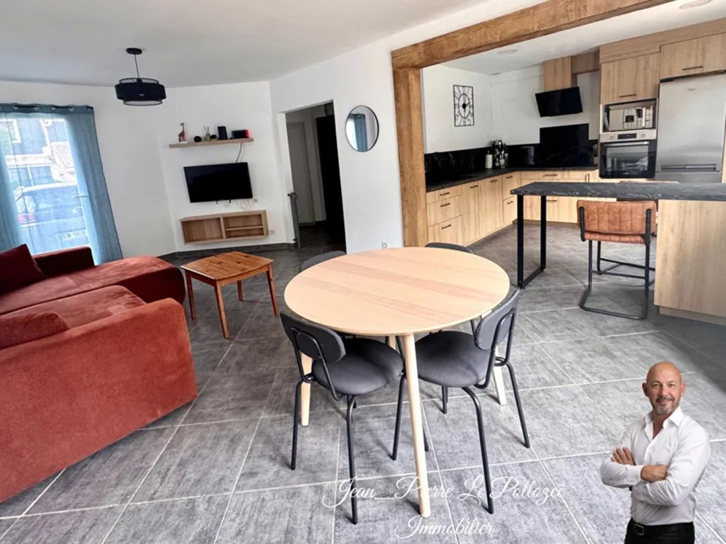 Salle à manger - Maison avec Jardin et Garage près de la Plage