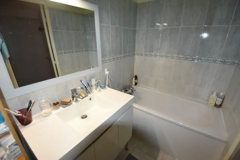 Bagni - 2-Bedroom Apartment with Balcony in Digoin