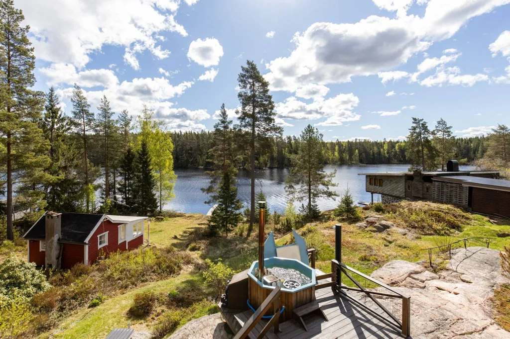 4-toaline maja asukohas Askersunds kommun