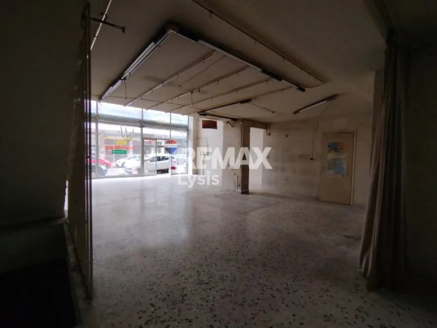 Garaaž - Shop with Large Window in Agios Eleftherios