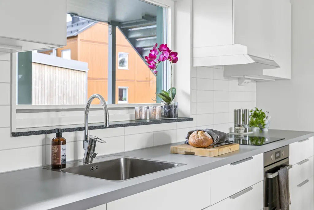 Cucina - New Flat with Private Entrance in Gunsta
