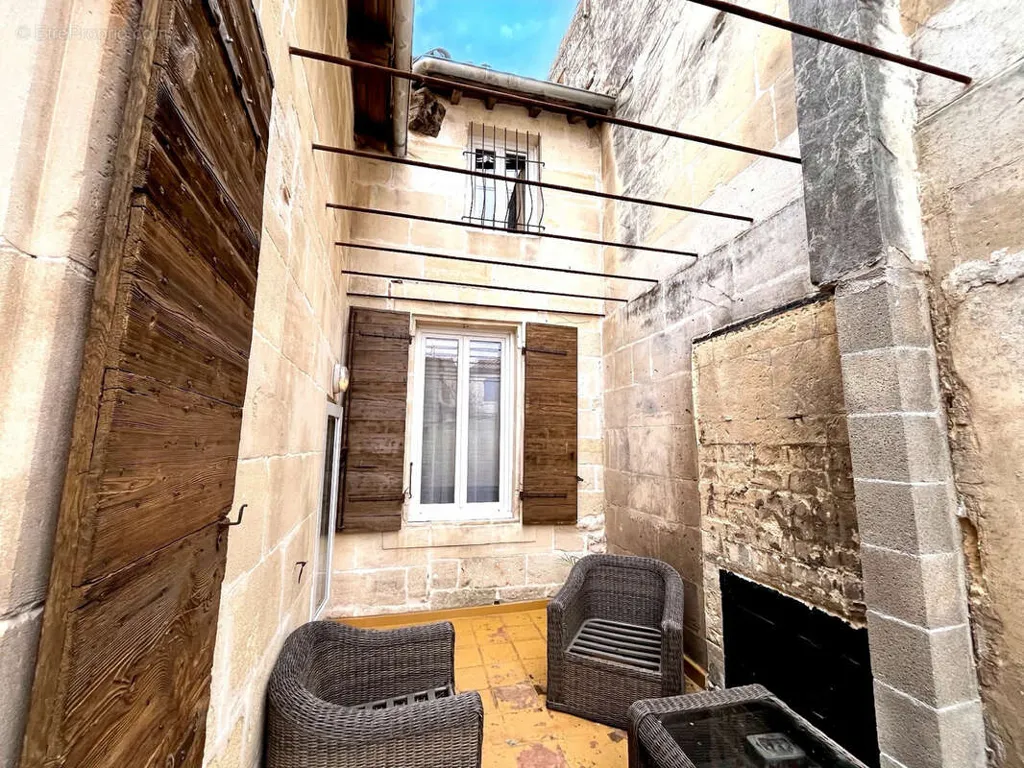 Aed - Character House with Courtyard in Tarascon