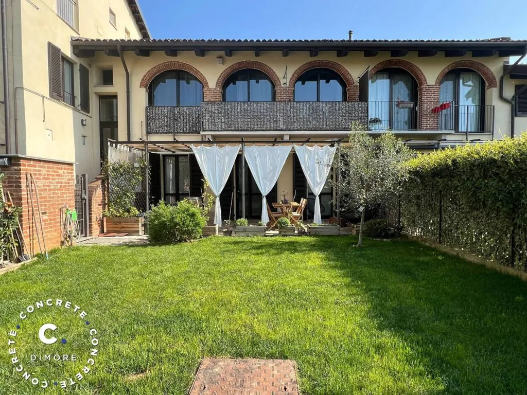 Aed - Ground Floor Apartment with Private Garden in Chieri