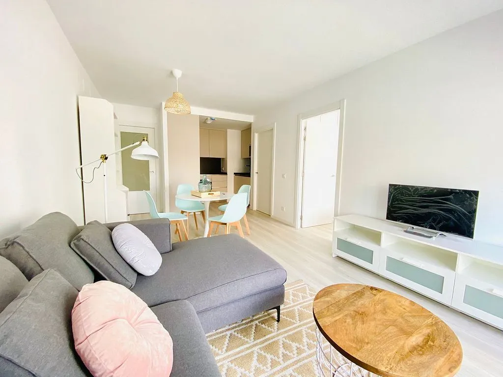 Séjour - Studio with Balcony in Zizur Mayor