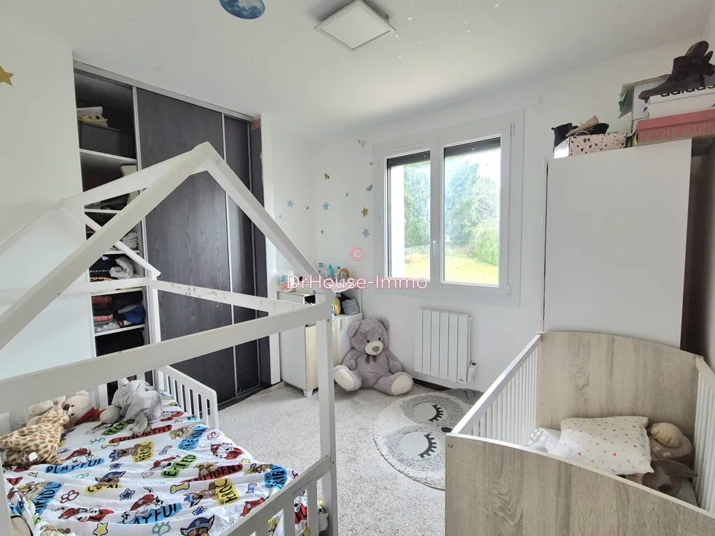 Bedrooms - Spacious House with Garden in Saint-Rémy