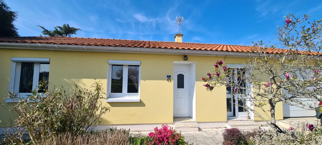 Esterno - Ground Floor House with Terrace in Clisson