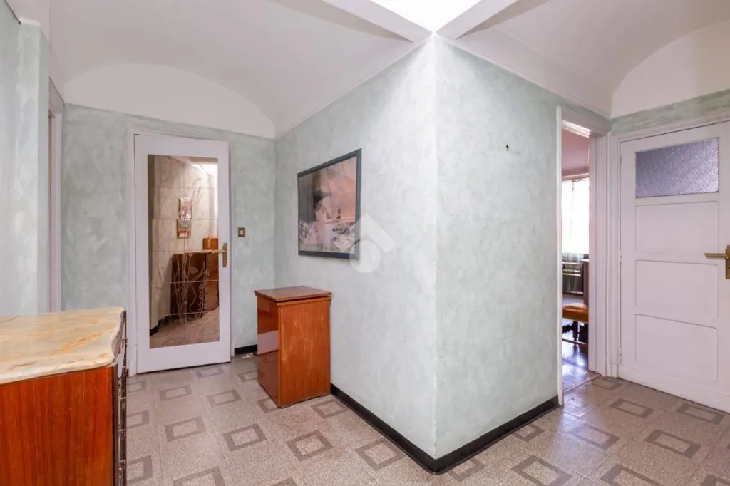 Hallway - Trilocale with Balcony in Torino